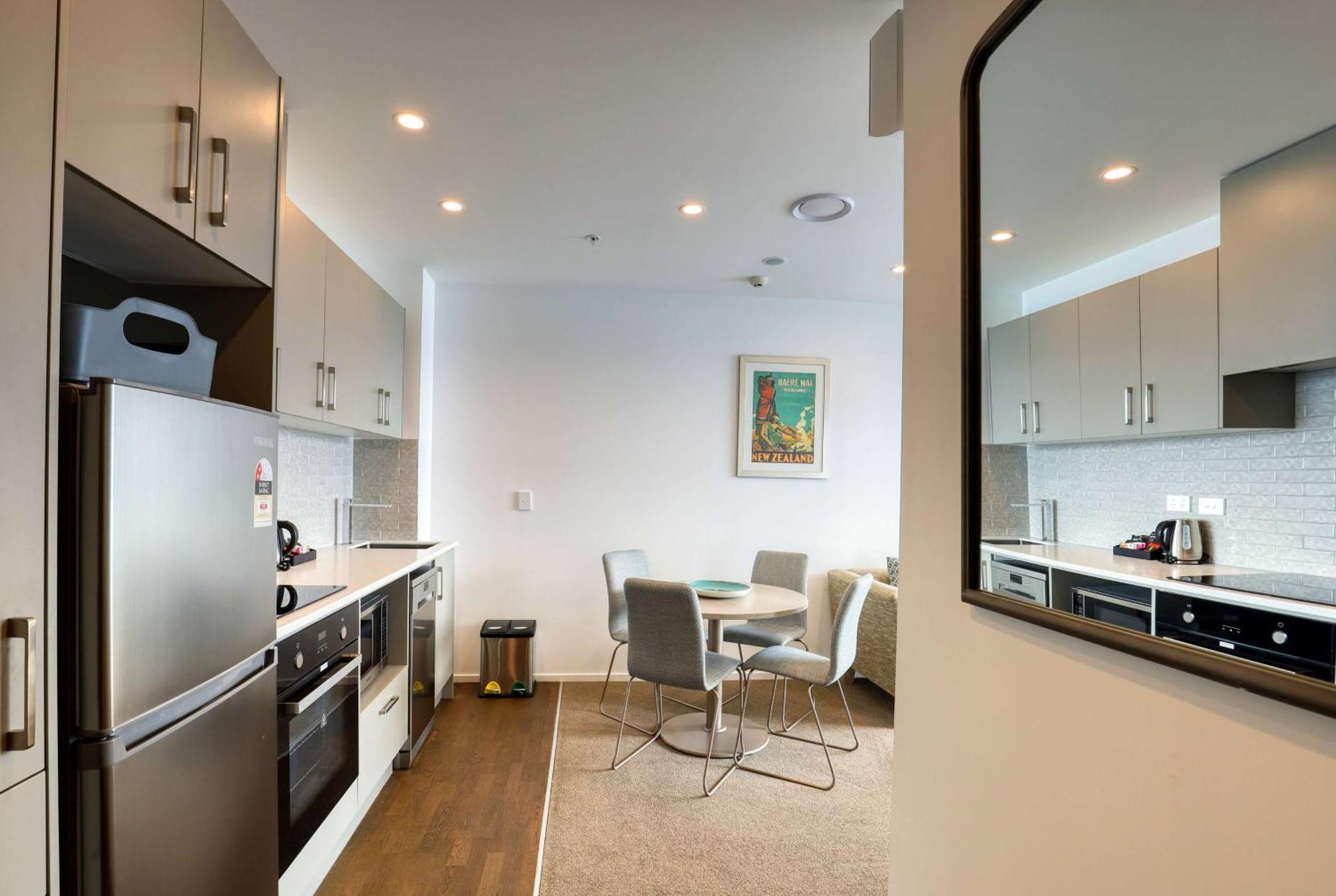 Ramada Suites By Wyndham Victoria Street West Auckland Dış mekan fotoğraf